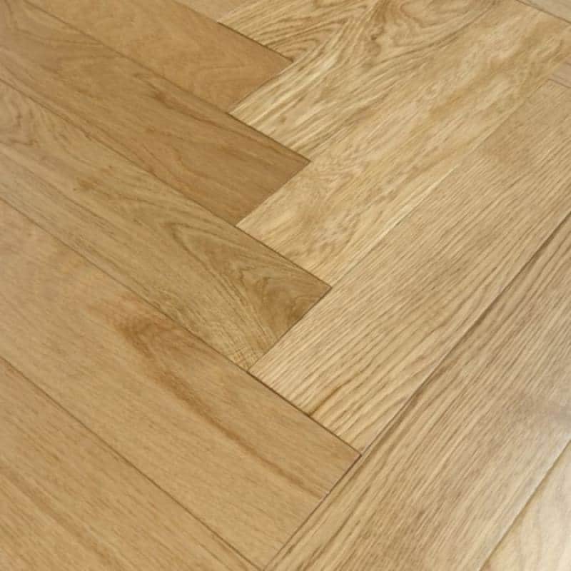 Lacquered Engineered Oak Herringbone Flooring