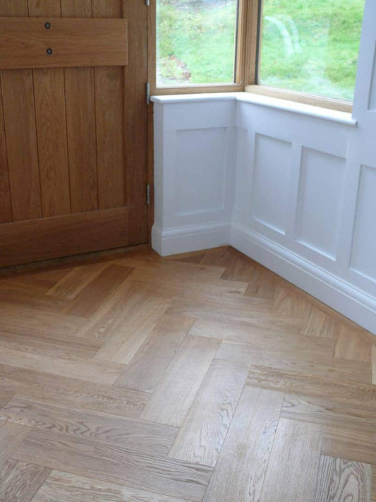 Lacquered Engineered Oak Herringbone Flooring