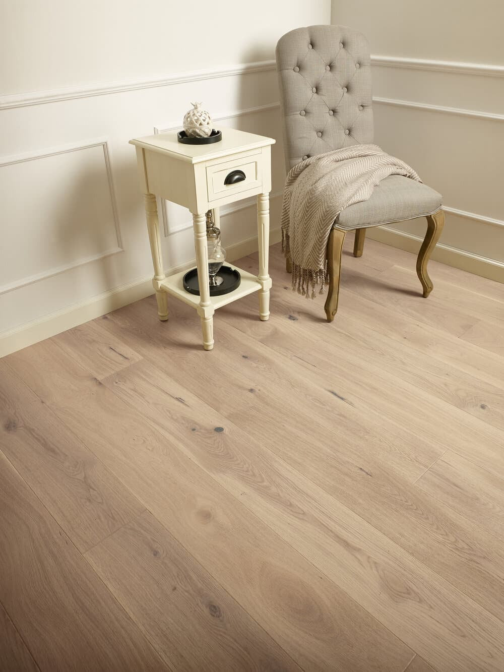 14x180x2200mm Invisible Brushed & Matt Lacquered