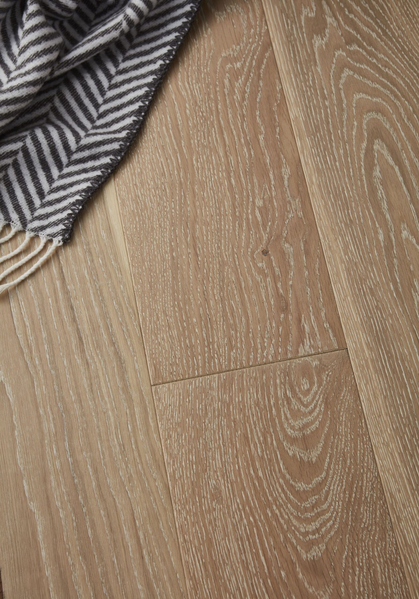 Mojave Oak Brushed & Matt Lacquered