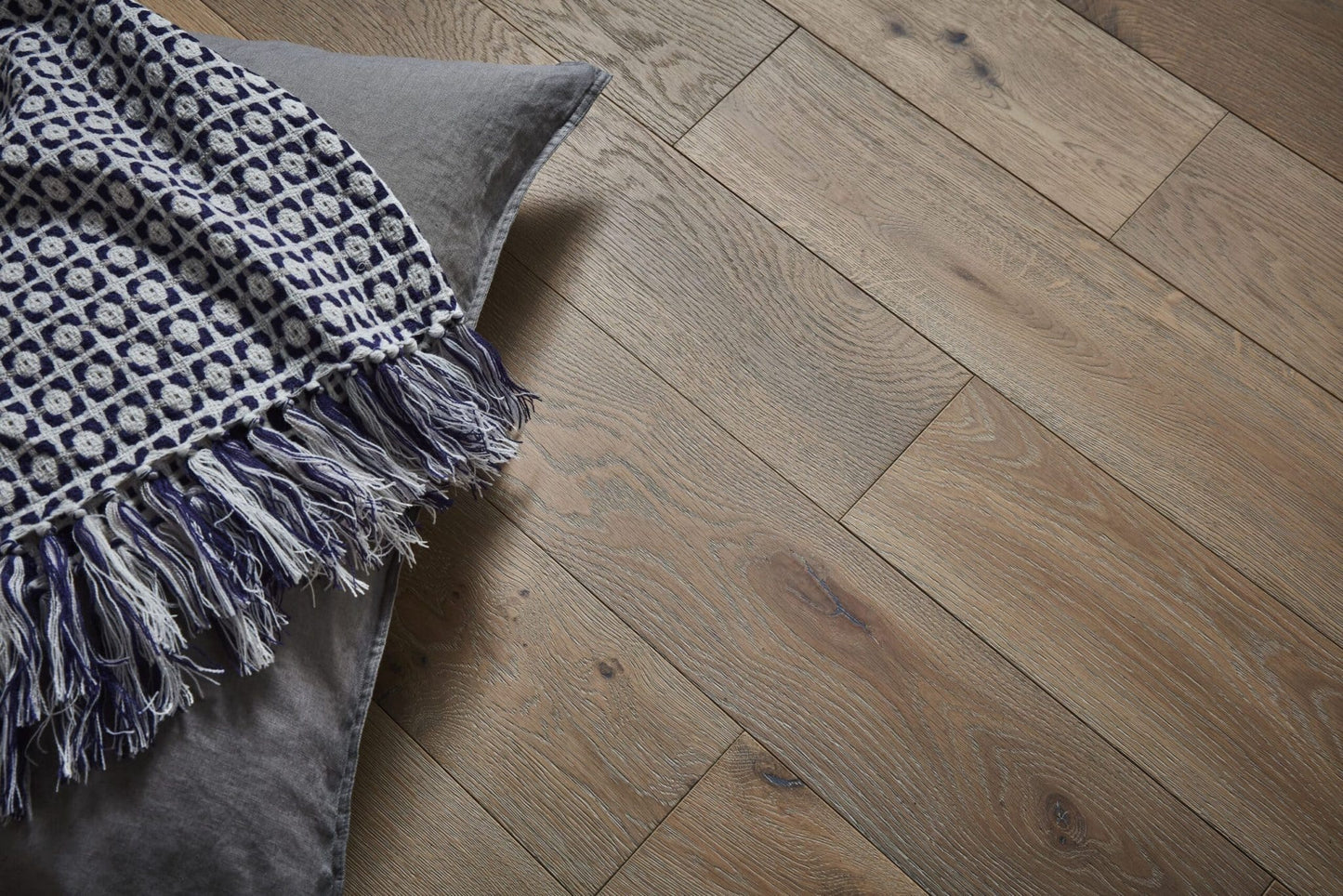 Wyvis Smoked Oak Brushed & Oiled