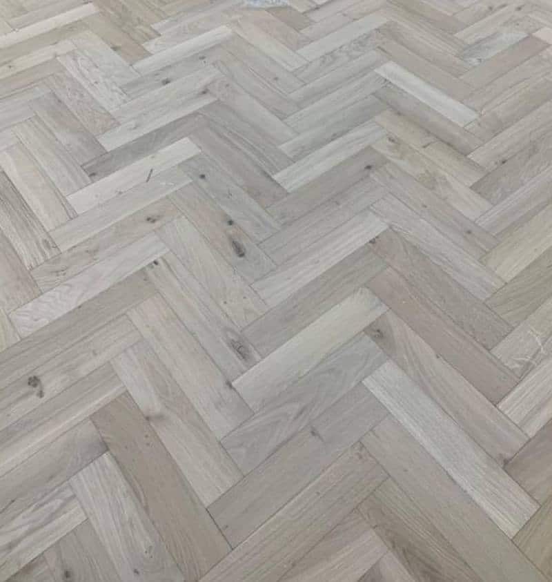 Unfinished Engineered Oak Herringbone Flooring
