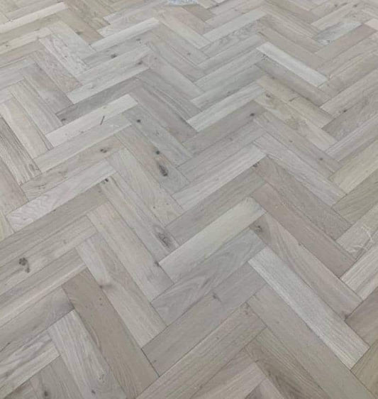 Unfinished Engineered Oak Herringbone Flooring