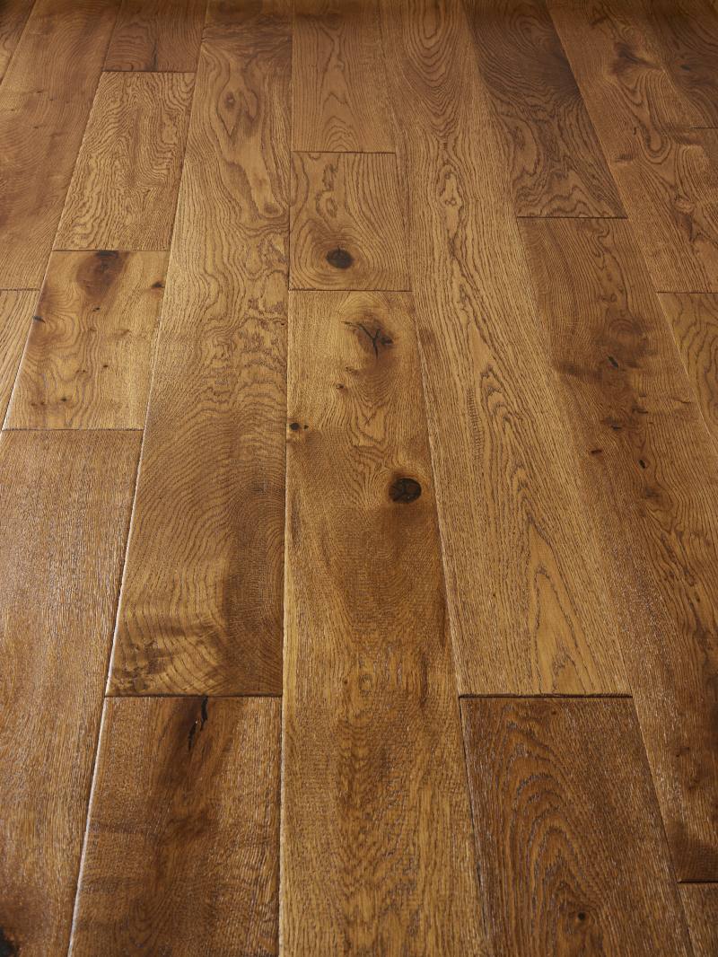18x150mm Lacquered French Oak Wood Flooring
