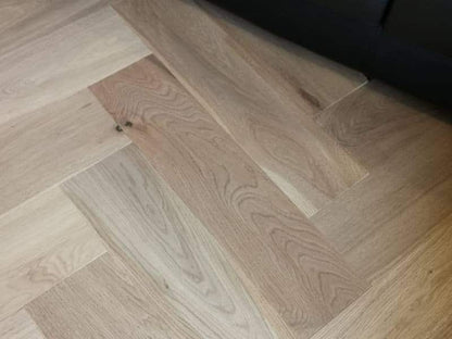 Invisible Click Engineered Oak Herringbone Flooring