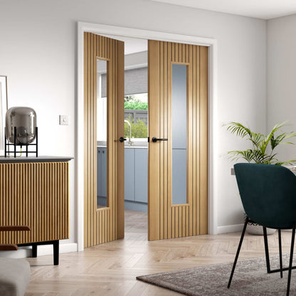 Aria Oak Glazed – Prefinished Internal Door