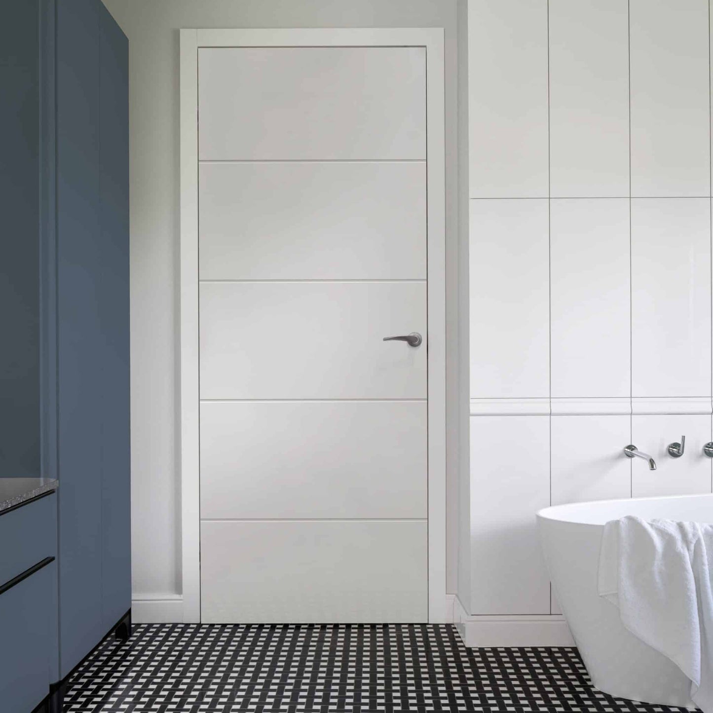 4 Line Horizontal – Primed Internal Door