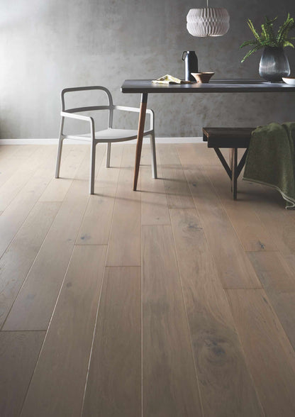Manoa Oak Brushed & Lacquered