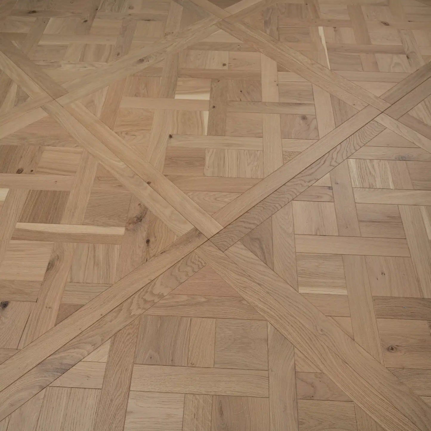 Wood Versailles Panel Brushed Invisible Finish Lacquer