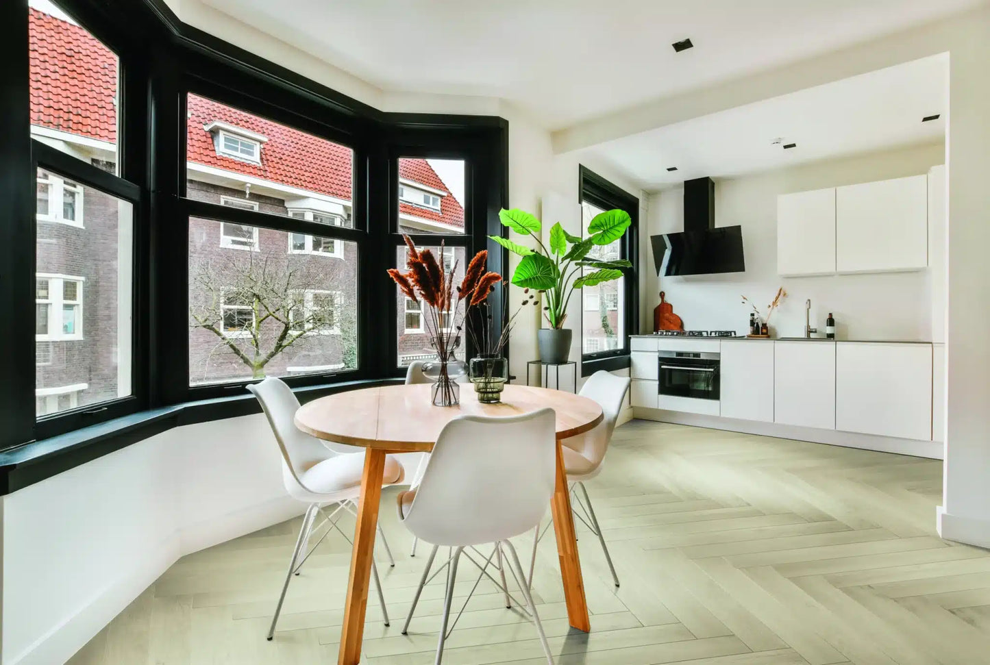Luvanto Click+ White Oak Herringbone